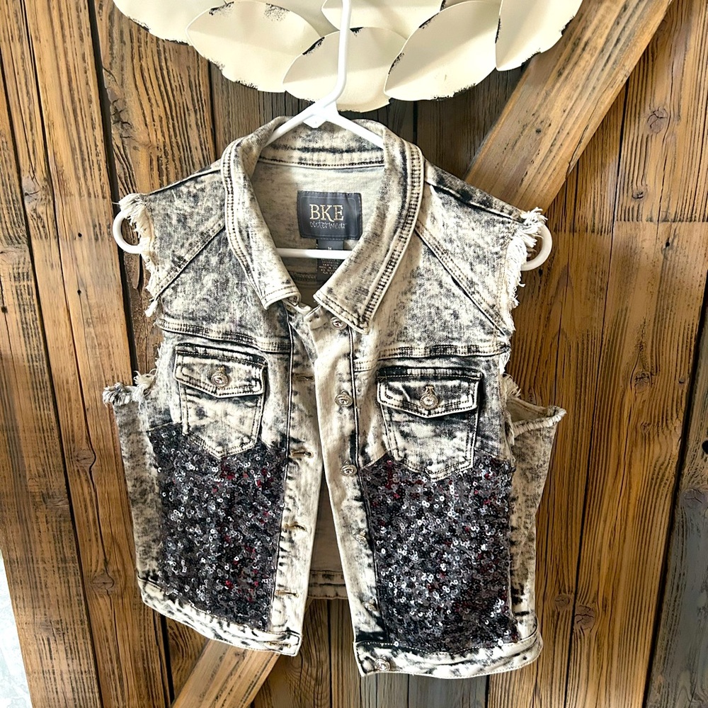 Bke sequined Jean vest.